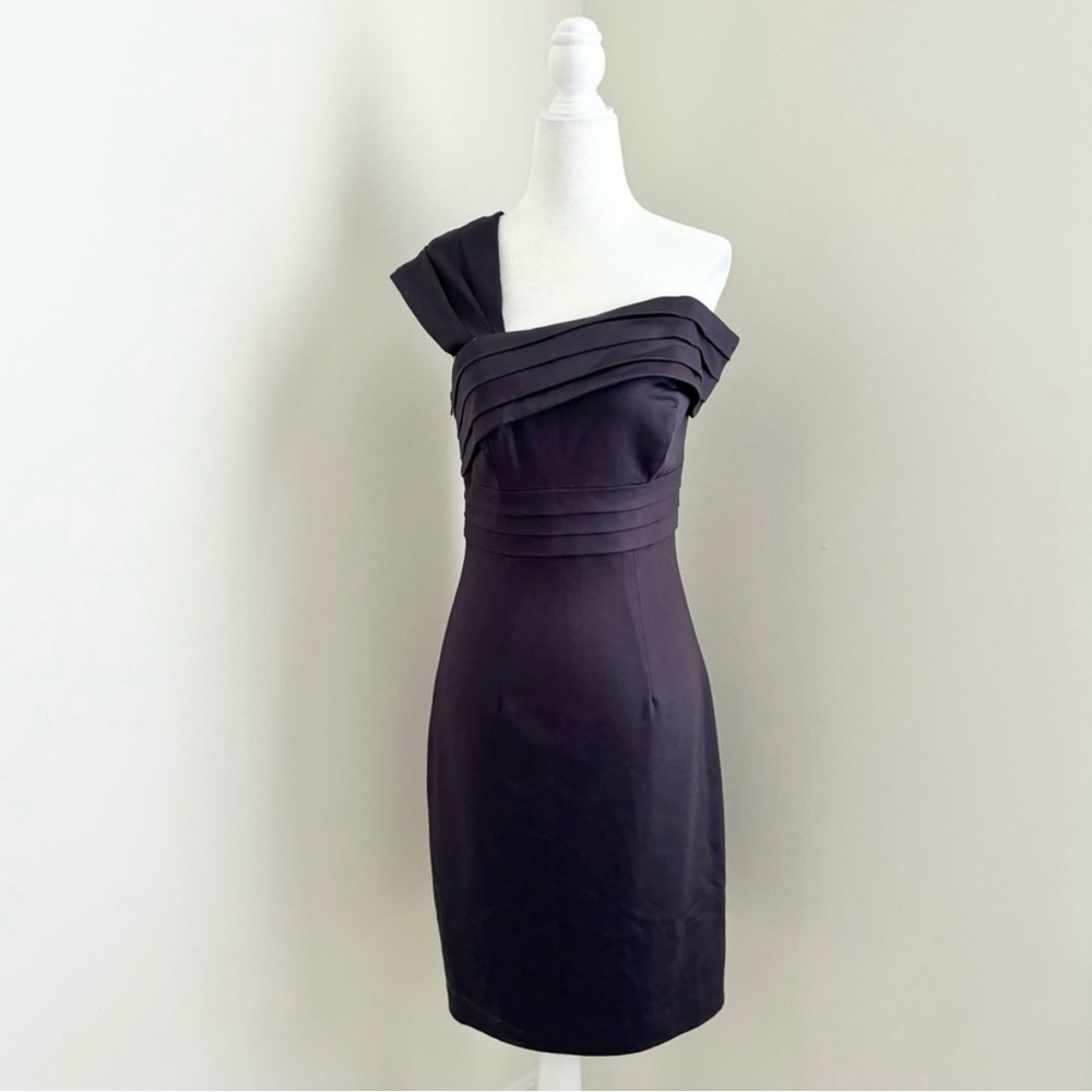 Black Halo One-Shoulder plum purple Dress